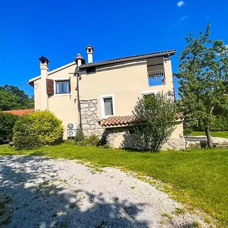 Casa Ana New In 2025 High Speed Starlink Wifi Buzet